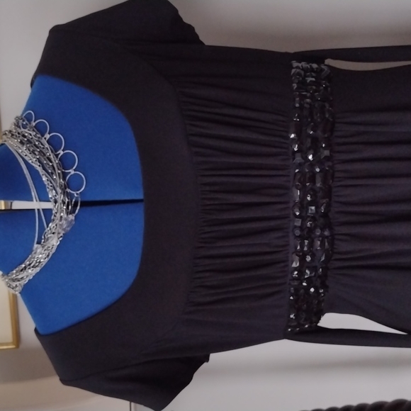BISOU BISOU by MICHELLE BOHBOT... Little Black Stretch DRESS with Beaded Belt!! - Picture 5 of 5